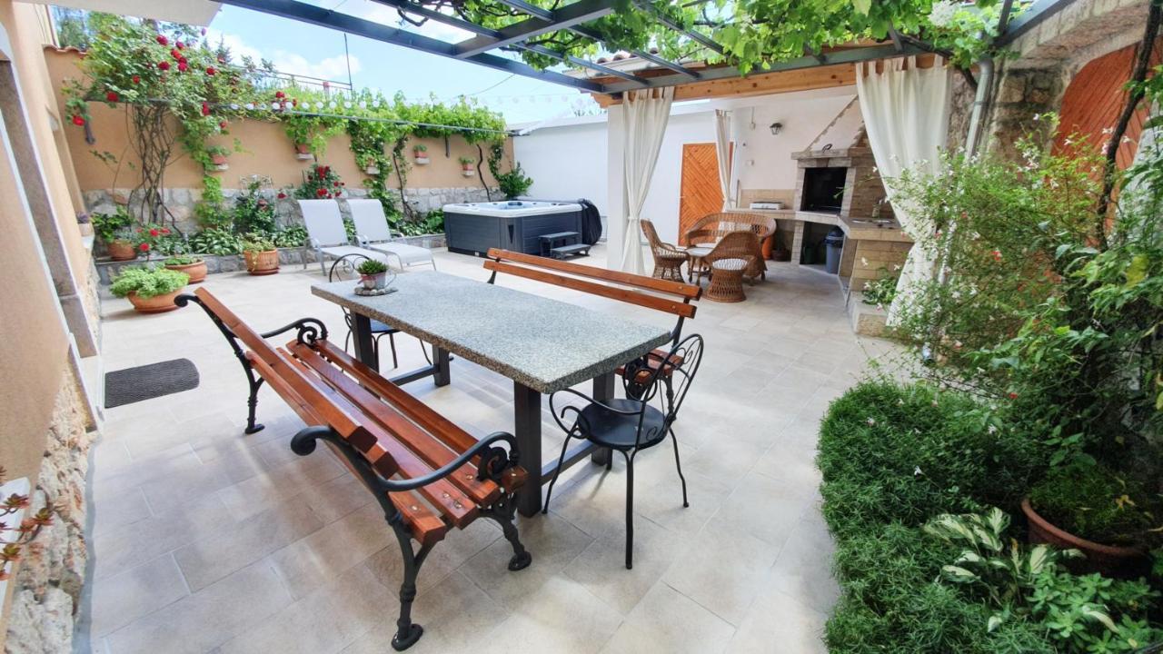 Barac Rural Holiday Home Grižane المظهر الخارجي الصورة